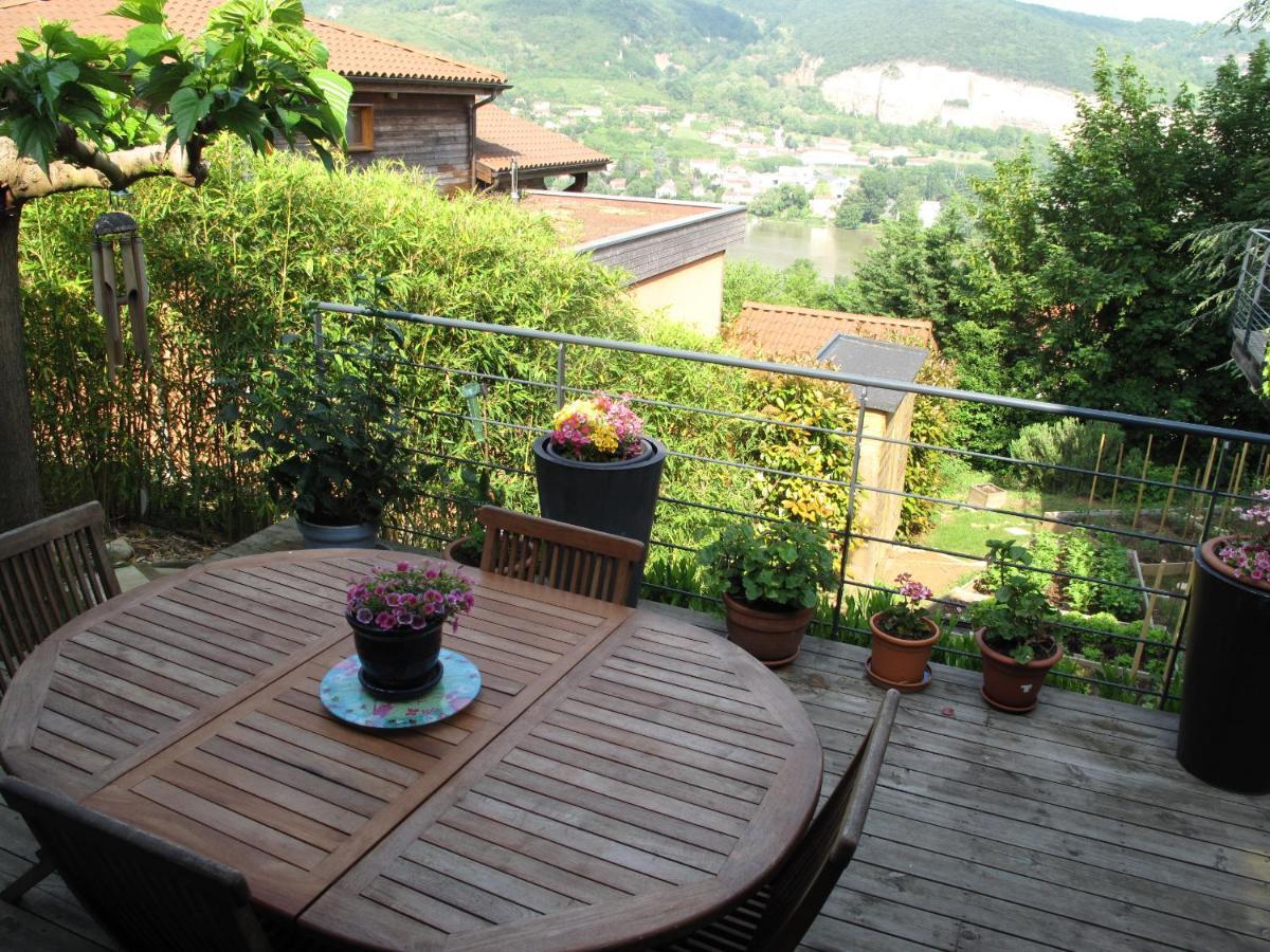 Les Terrasses De Rochetaillee Bed & Breakfast Exterior photo